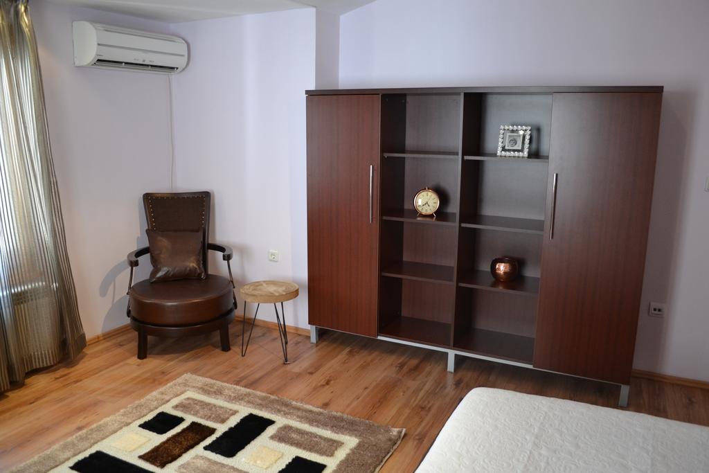 Apartemen Secession Style